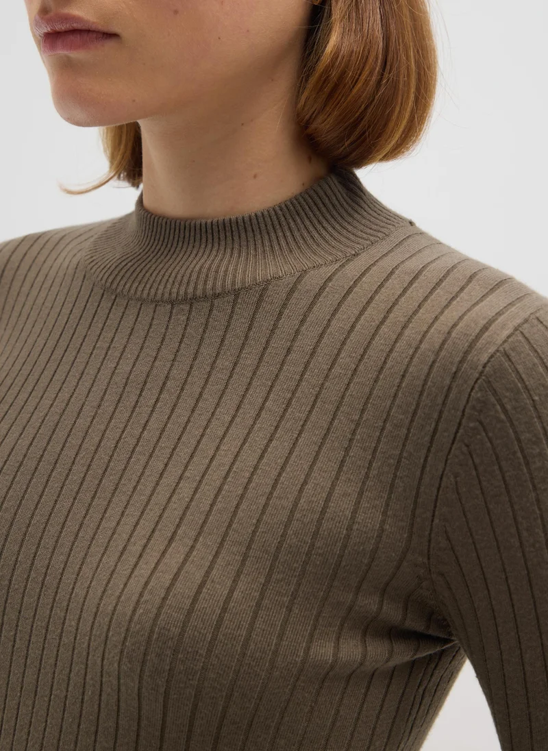 او في اس OVS Brown Turtleneck Jumper